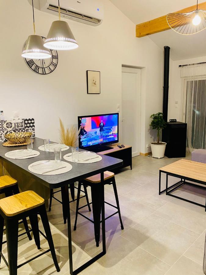 Loft24 Fibre Tout Compris Ussat Bagian luar foto